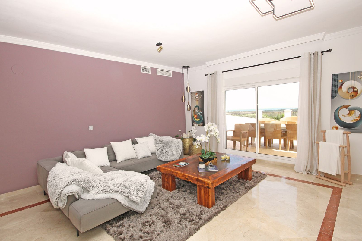 Se vende Apartamento Planta Media de 3 dormitorios en Costa Del Sol, Cadiz, España