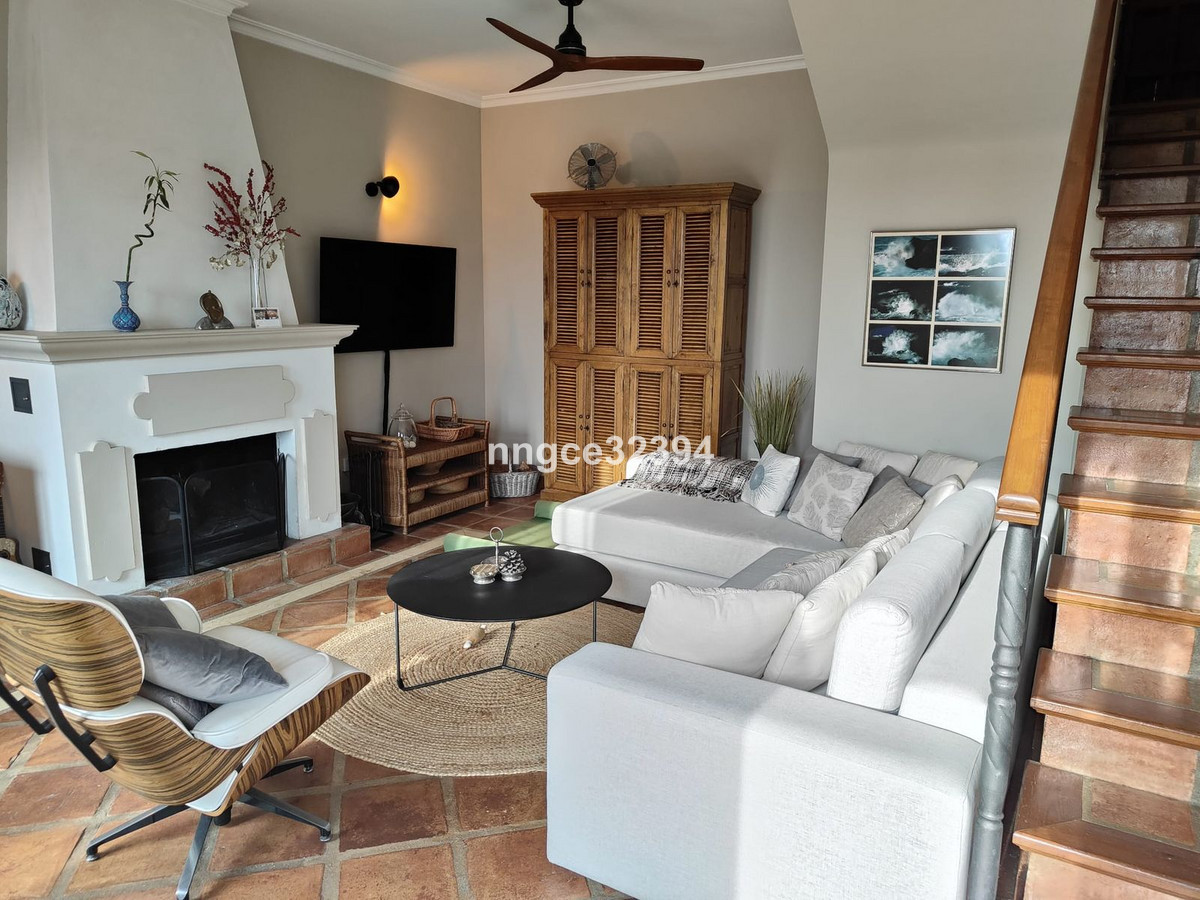 2 Bed Townhouse for sale in Istán Costa Del Sol, Málaga, Spain