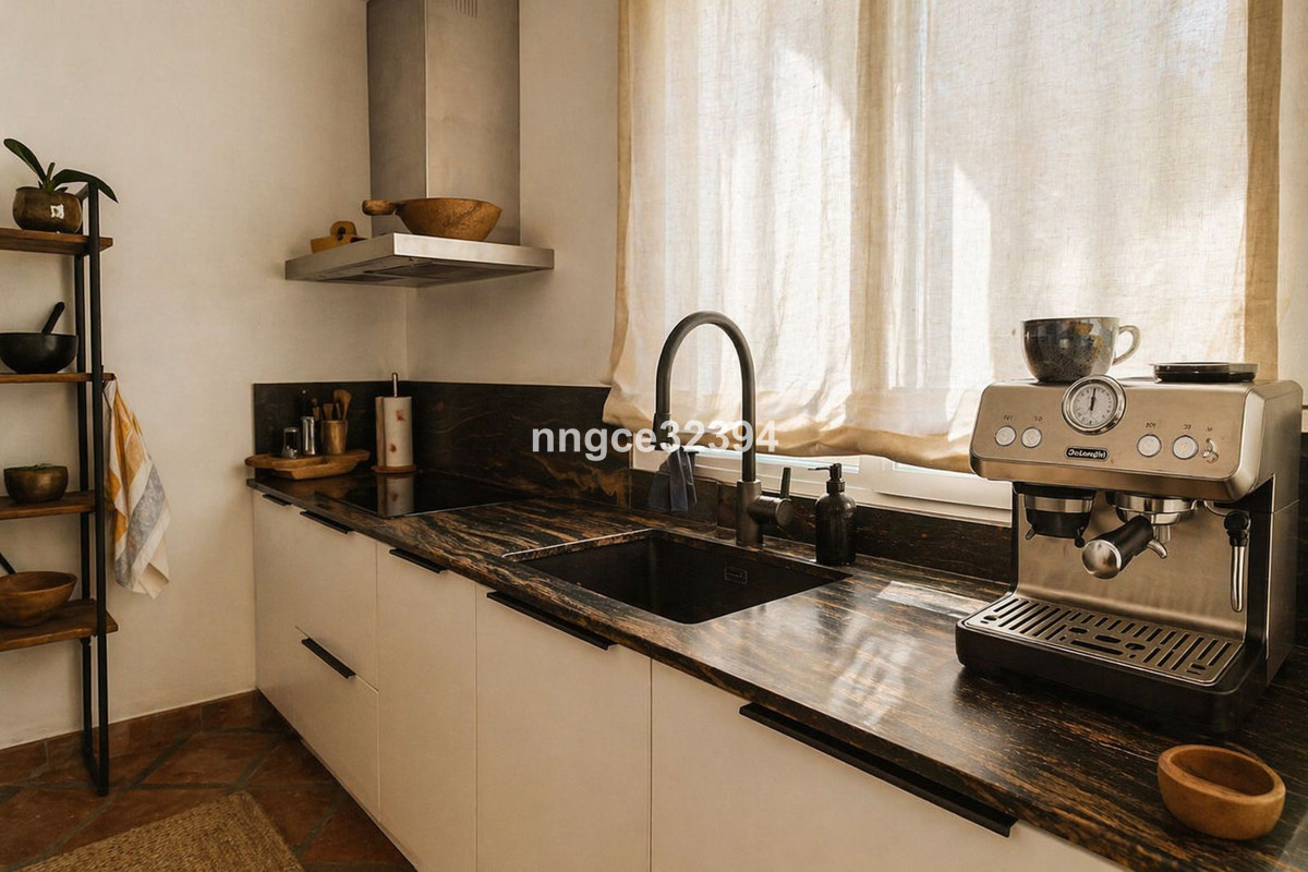 2 Bed Townhouse for sale in Istán Costa Del Sol, Málaga, Spain