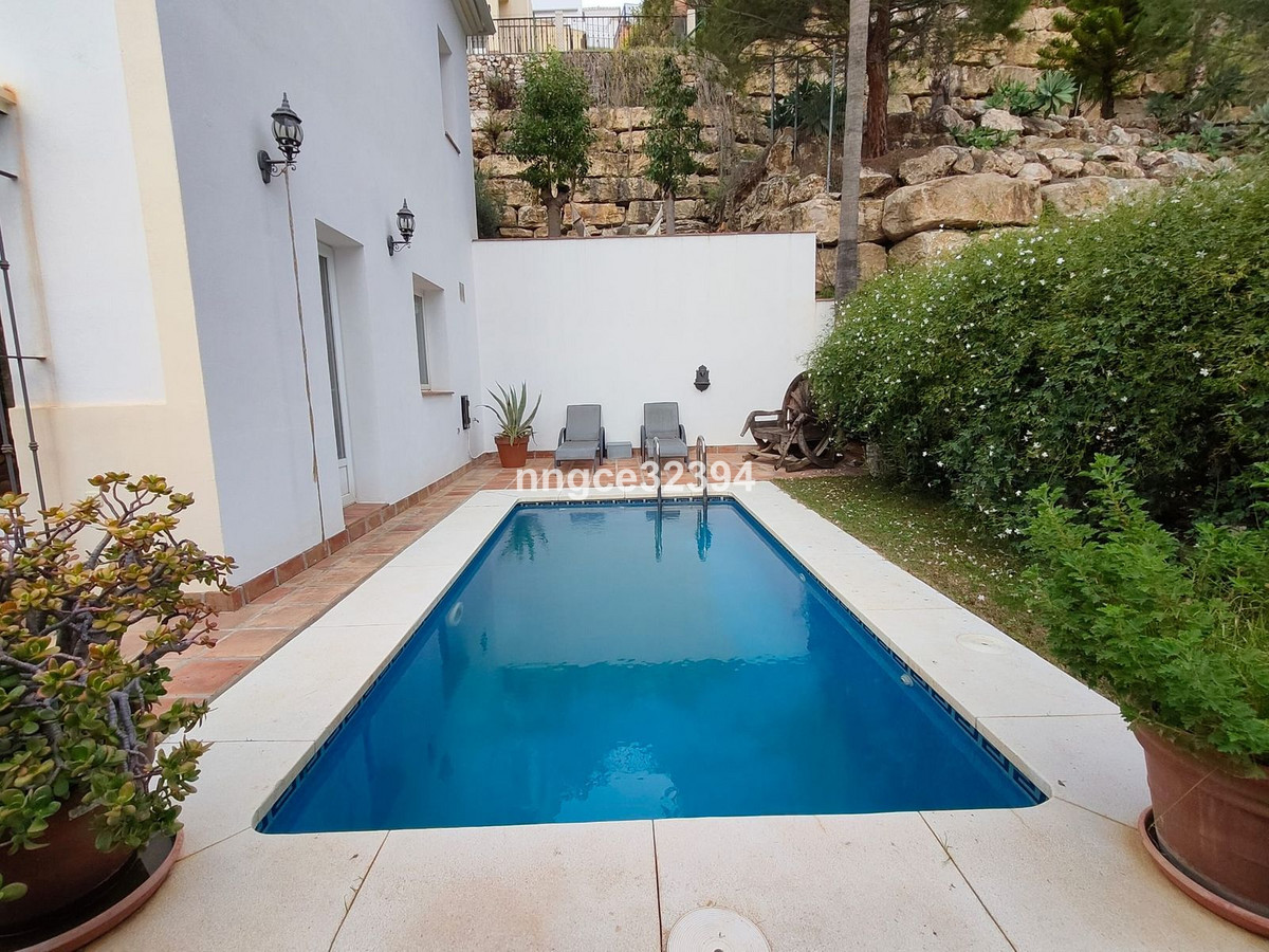 2 Bed Townhouse for sale in Istán Costa Del Sol, Málaga, Spain