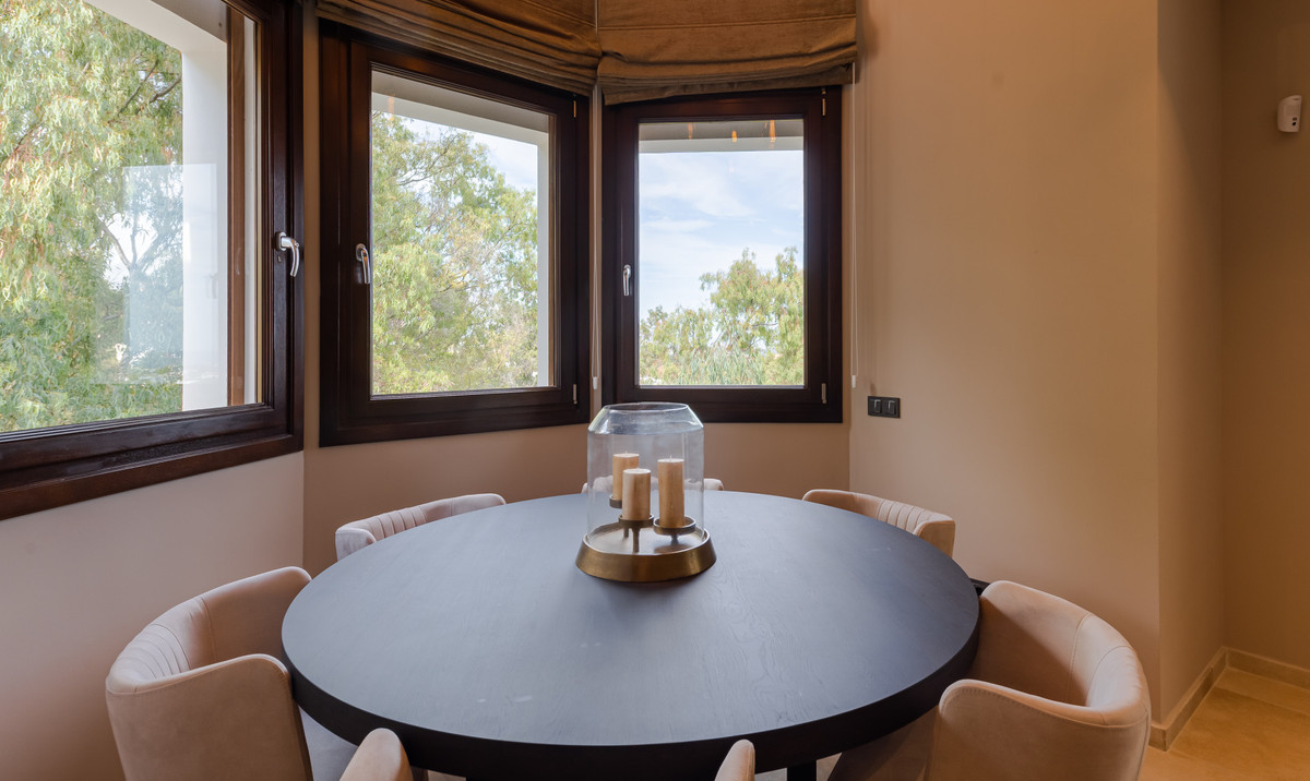 Se vende Villa - Chalet de 7 dormitorios en Costa Del Sol, Málaga, España