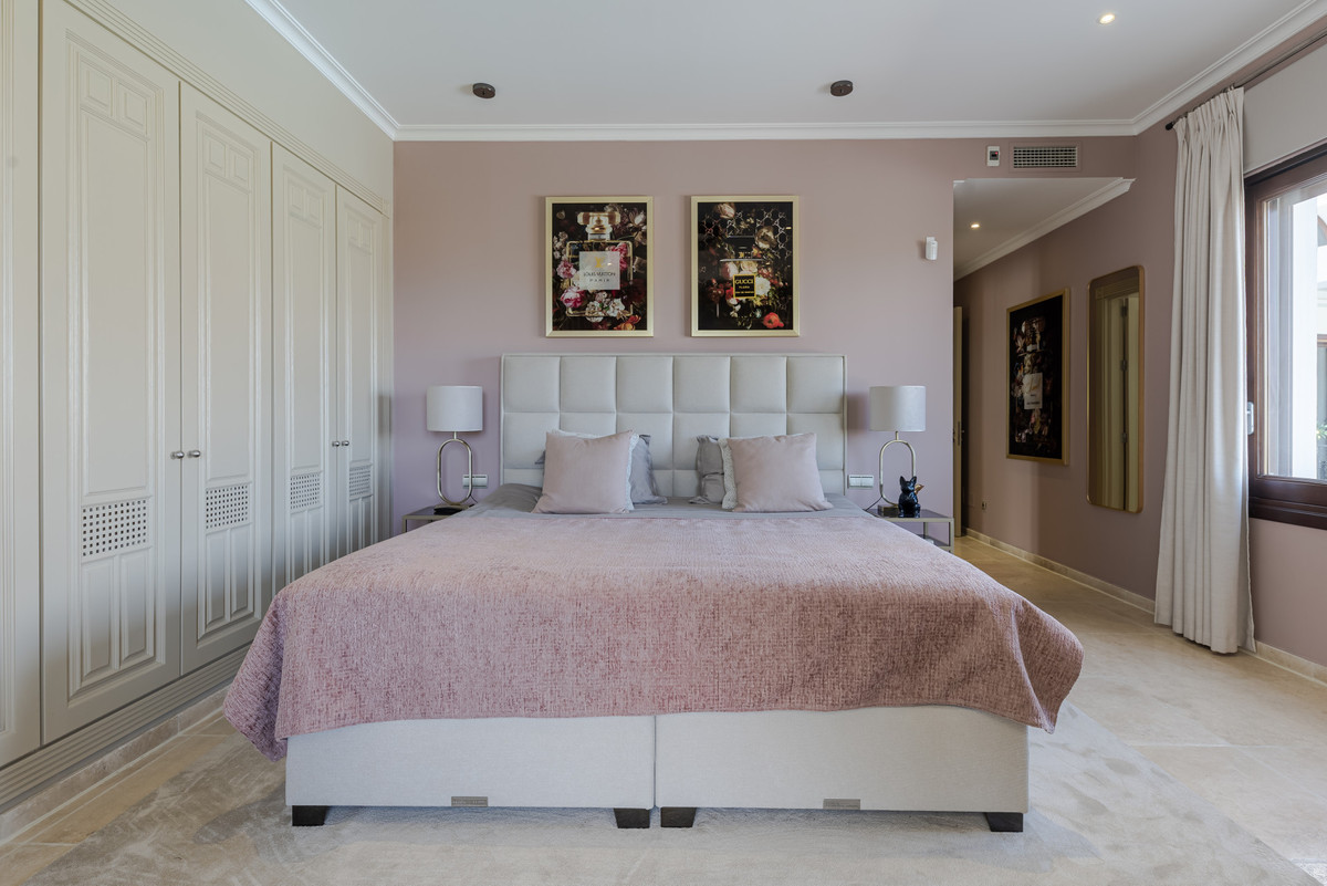 Se vende Villa - Chalet de 7 dormitorios en Costa Del Sol, Málaga, España