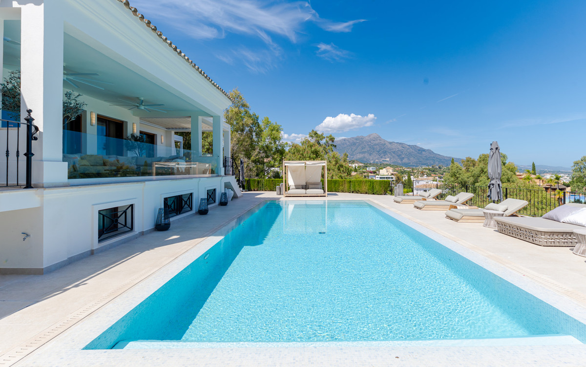 Se vende Villa - Chalet de 7 dormitorios en Costa Del Sol, Málaga, España