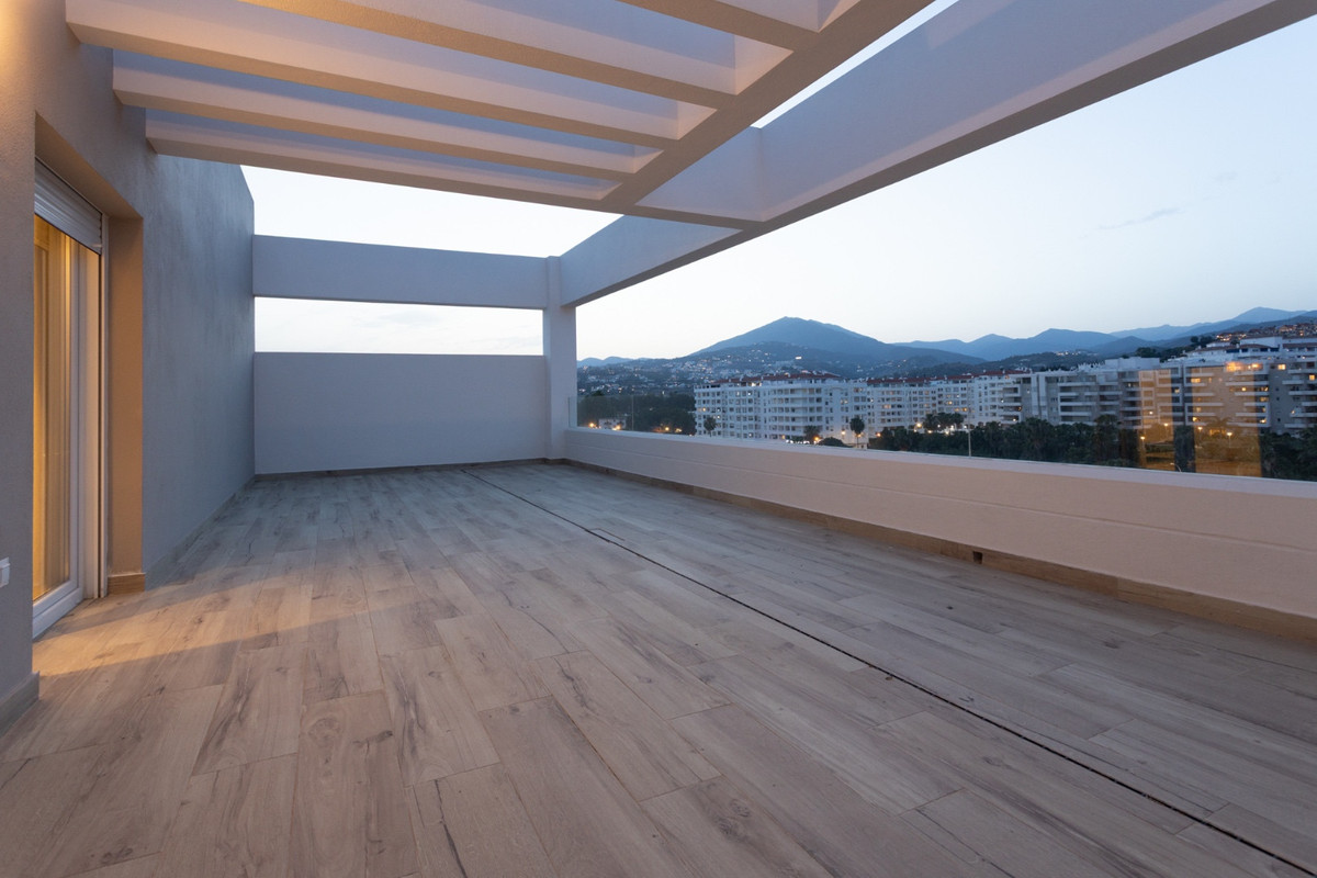 4 Bed Apartment for sale in Nueva Andalucía Costa Del Sol, Málaga, Spain