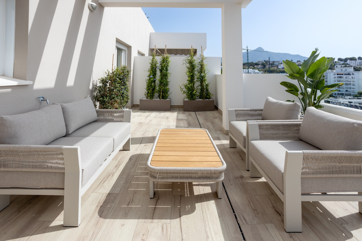 Se vende Apartamento Planta Media de 2 dormitorios en Costa Del Sol, Málaga, España
