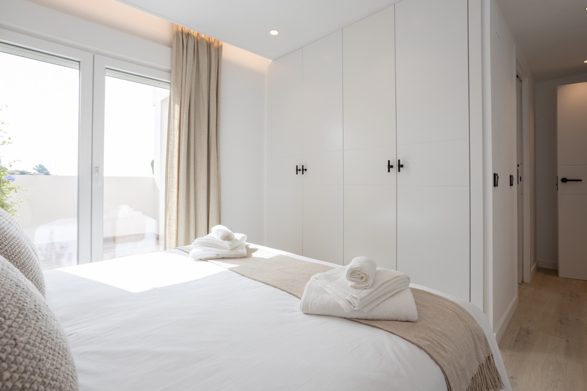 Se vende Apartamento Planta Media de 2 dormitorios en Costa Del Sol, Málaga, España