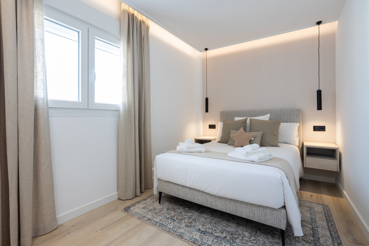 Se vende Apartamento Planta Media de 2 dormitorios en Costa Del Sol, Málaga, España