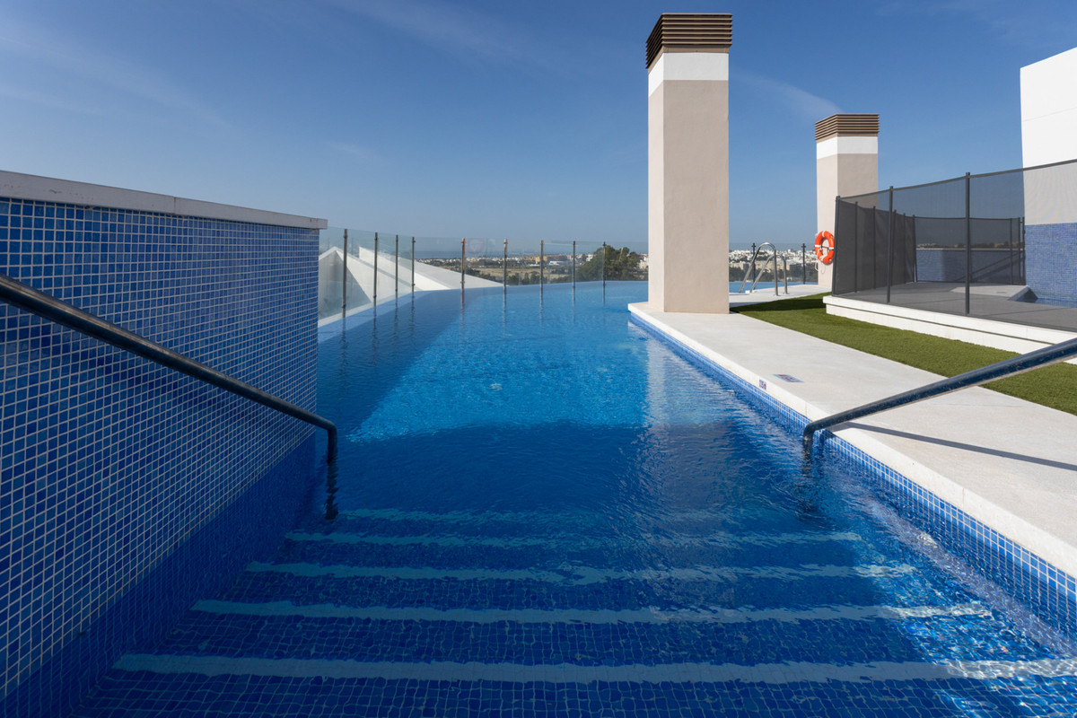 Se vende Apartamento Planta Media de 2 dormitorios en Costa Del Sol, Málaga, España