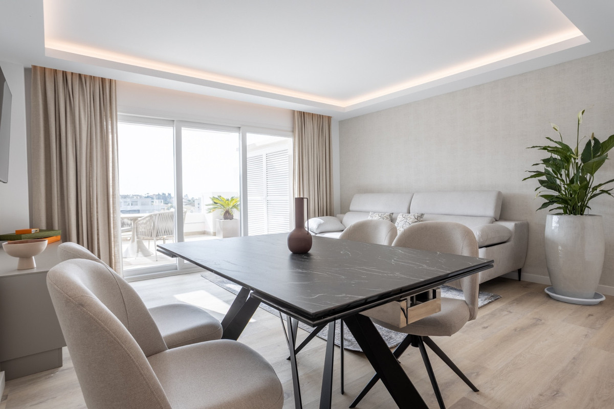 Se vende Apartamento Planta Media de 2 dormitorios en Costa Del Sol, Málaga, España