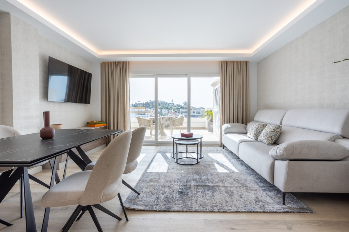 Se vende Apartamento Planta Media de 2 dormitorios en Costa Del Sol, Málaga, España