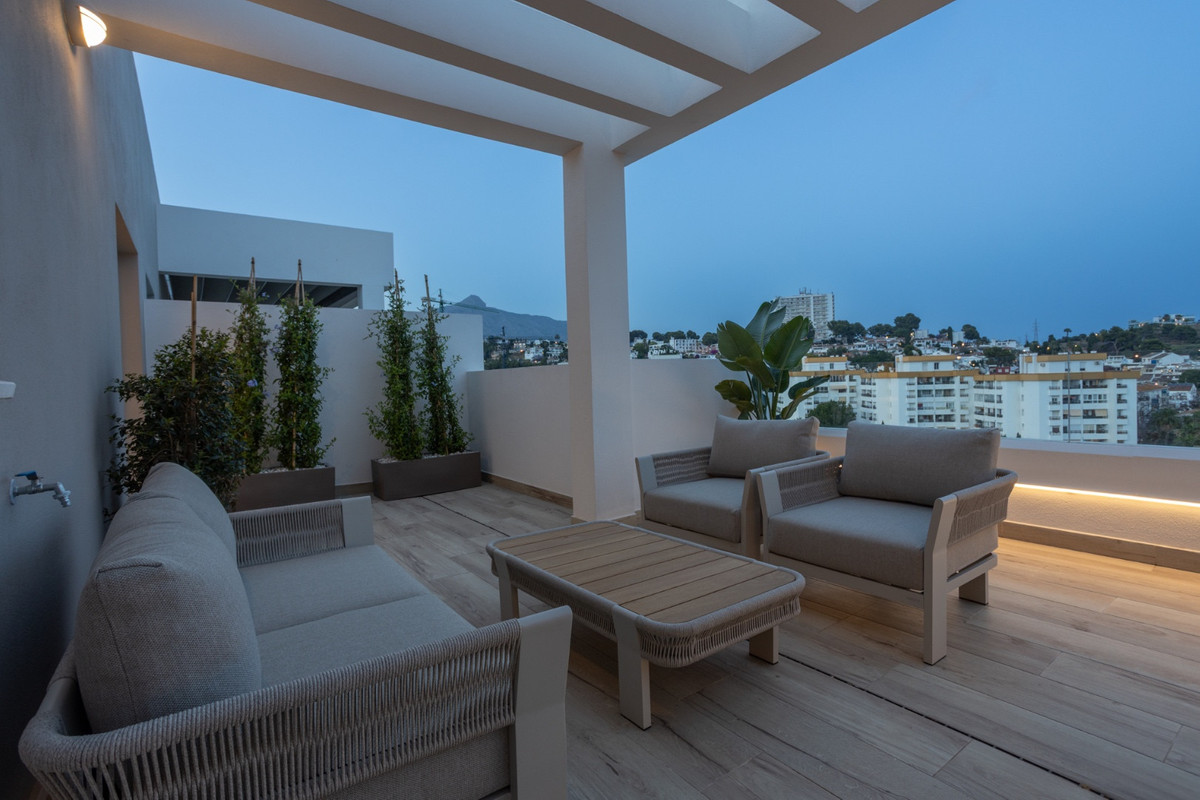 Se vende Apartamento Planta Media de 2 dormitorios en Costa Del Sol, Málaga, España