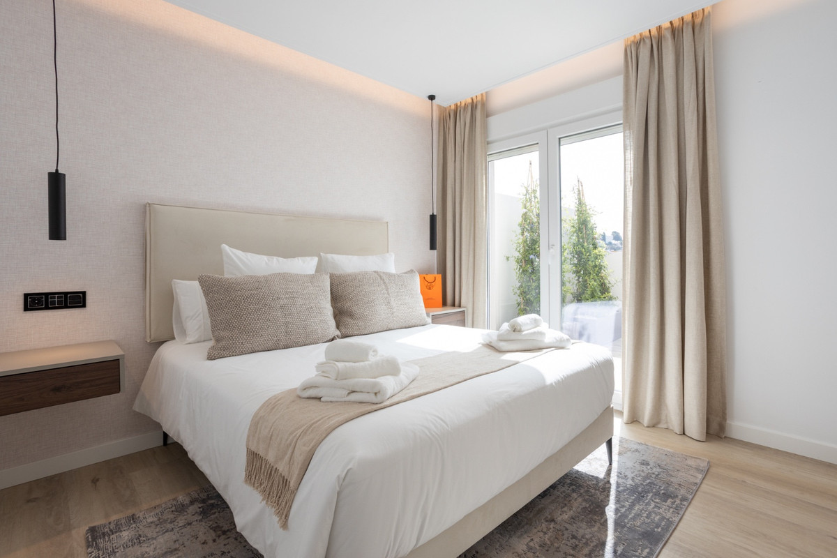 Se vende Apartamento Planta Media de 2 dormitorios en Costa Del Sol, Málaga, España