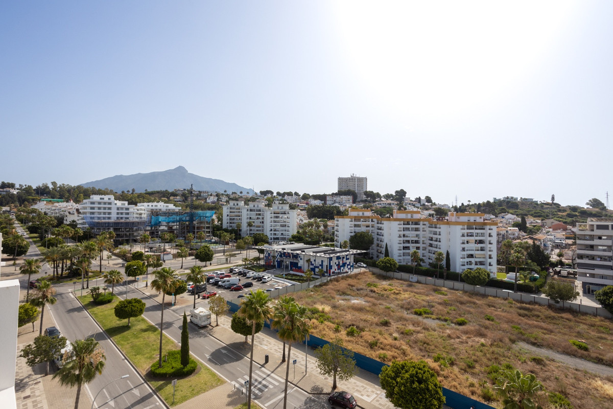 Se vende Apartamento Planta Media de 2 dormitorios en Costa Del Sol, Málaga, España