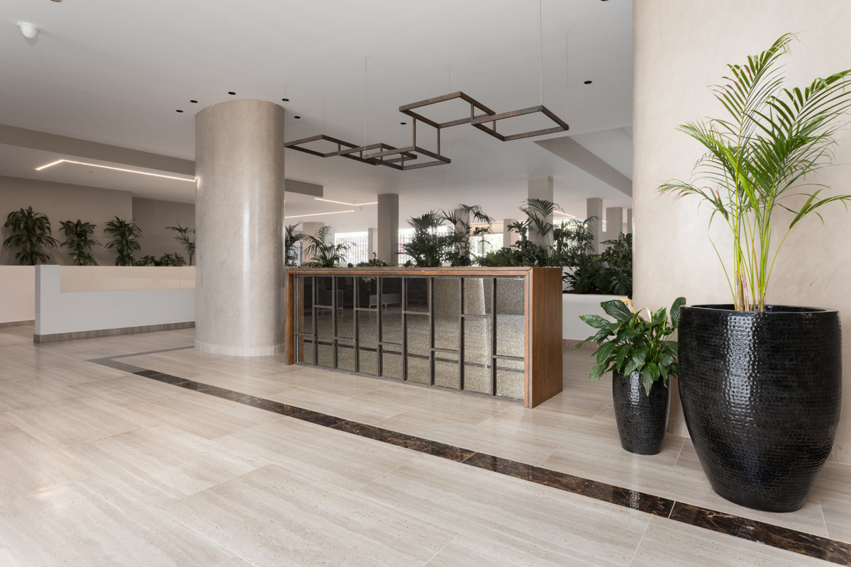 Se vende Apartamento Planta Media de 2 dormitorios en Costa Del Sol, Málaga, España