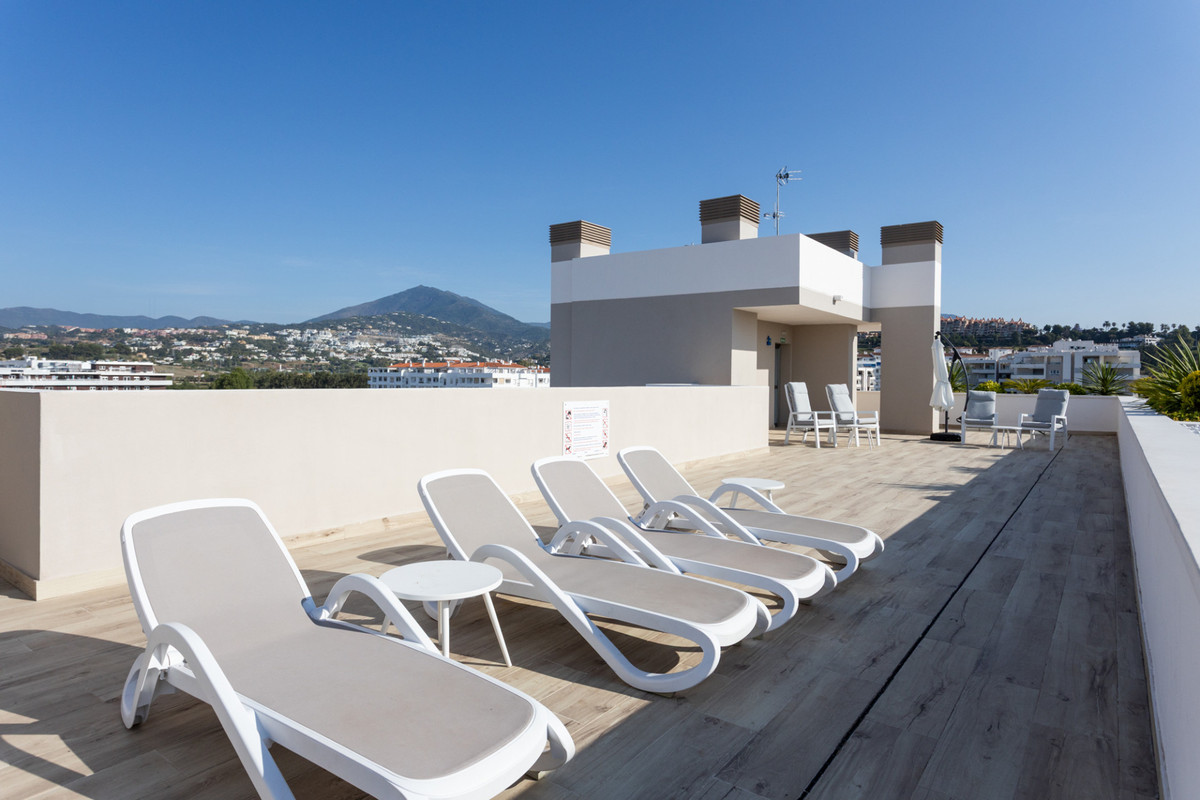 Se vende Apartamento Planta Media de 2 dormitorios en Costa Del Sol, Málaga, España
