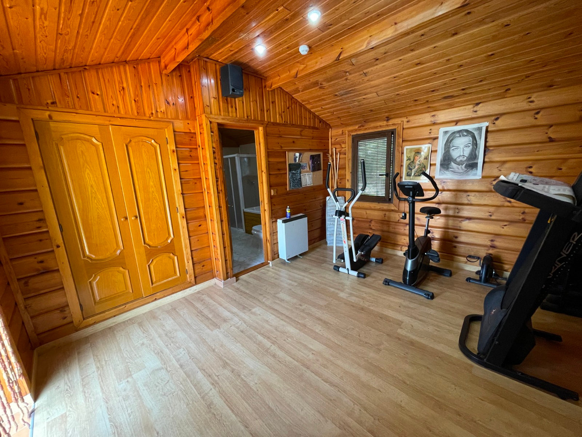 Se vende Villa - Chalet de 4 dormitorios en Costa Blanca, Alicante, España