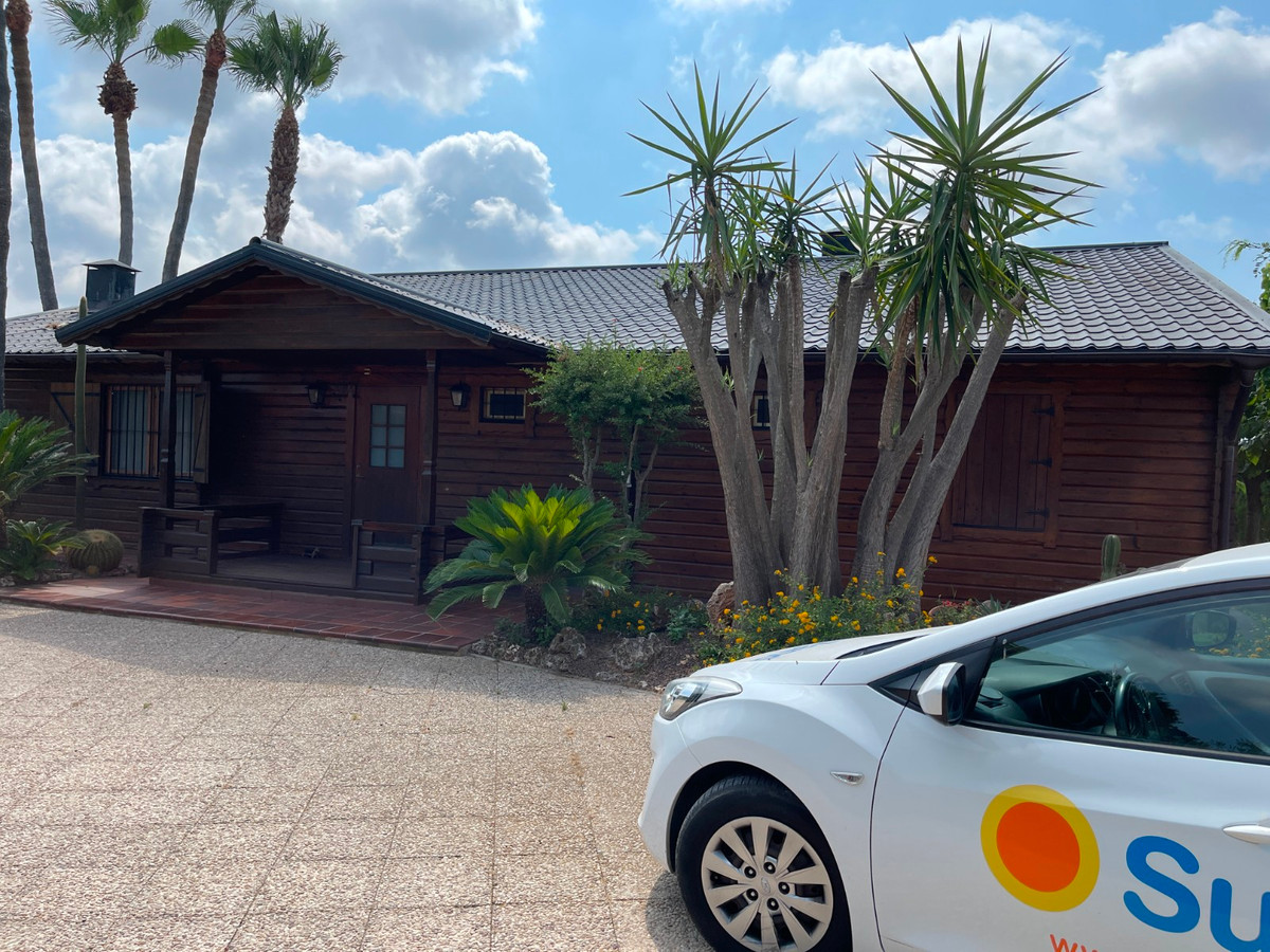 Se vende Villa - Chalet de 4 dormitorios en Costa Blanca, Alicante, España