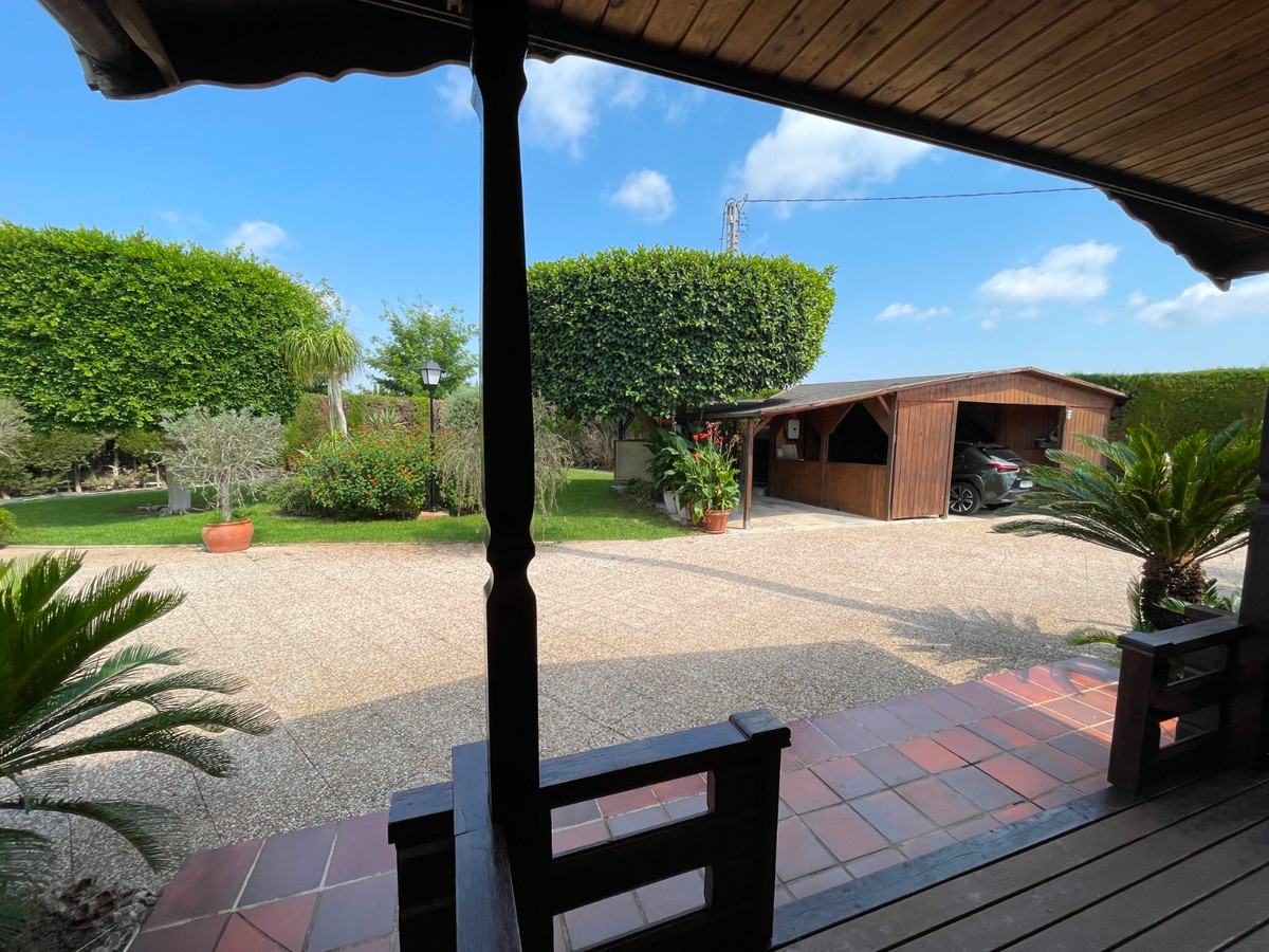Se vende Villa - Chalet de 4 dormitorios en Costa Blanca, Alicante, España