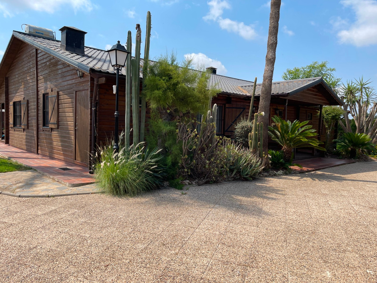 Se vende Villa - Chalet de 4 dormitorios en Costa Blanca, Alicante, España