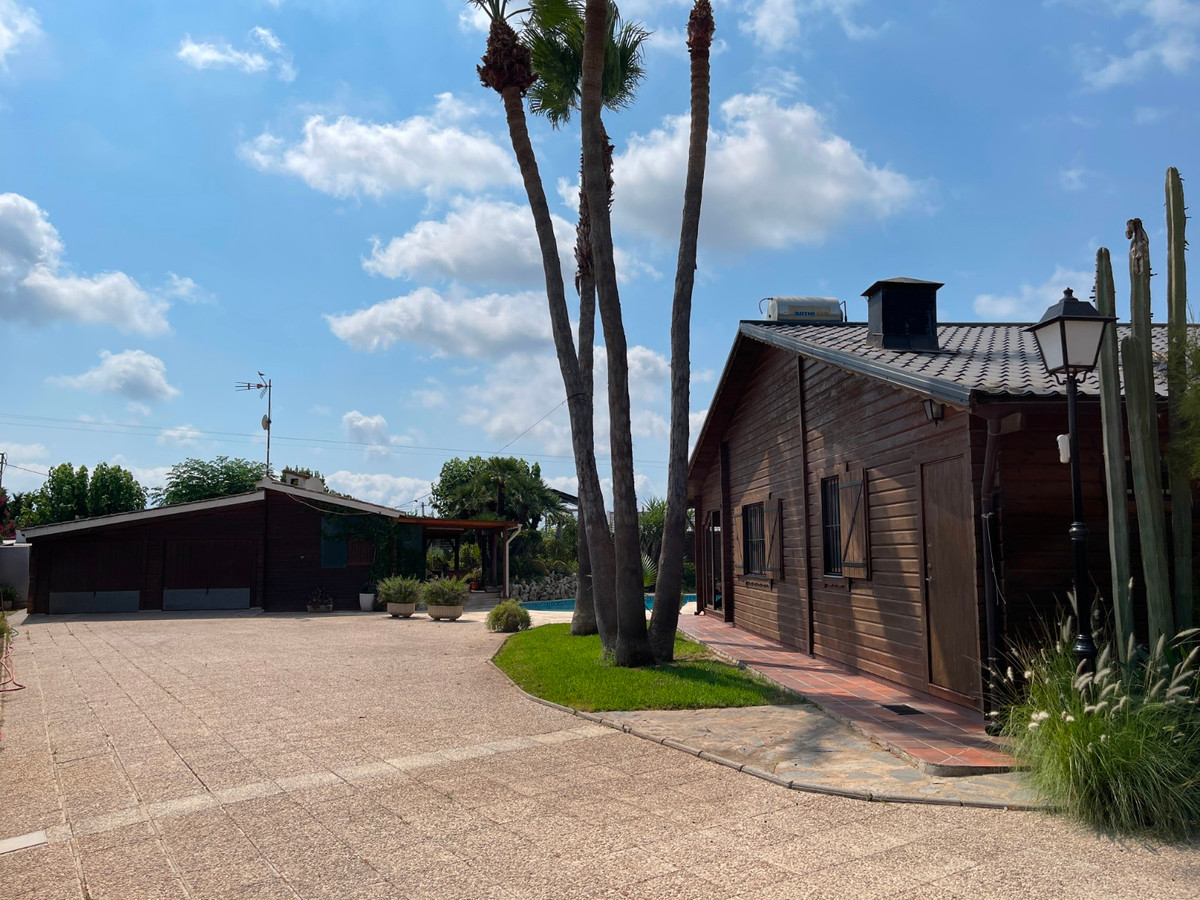 Se vende Villa - Chalet de 4 dormitorios en Costa Blanca, Alicante, España