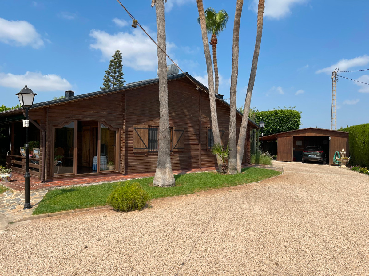 Se vende Villa - Chalet de 4 dormitorios en Costa Blanca, Alicante, España