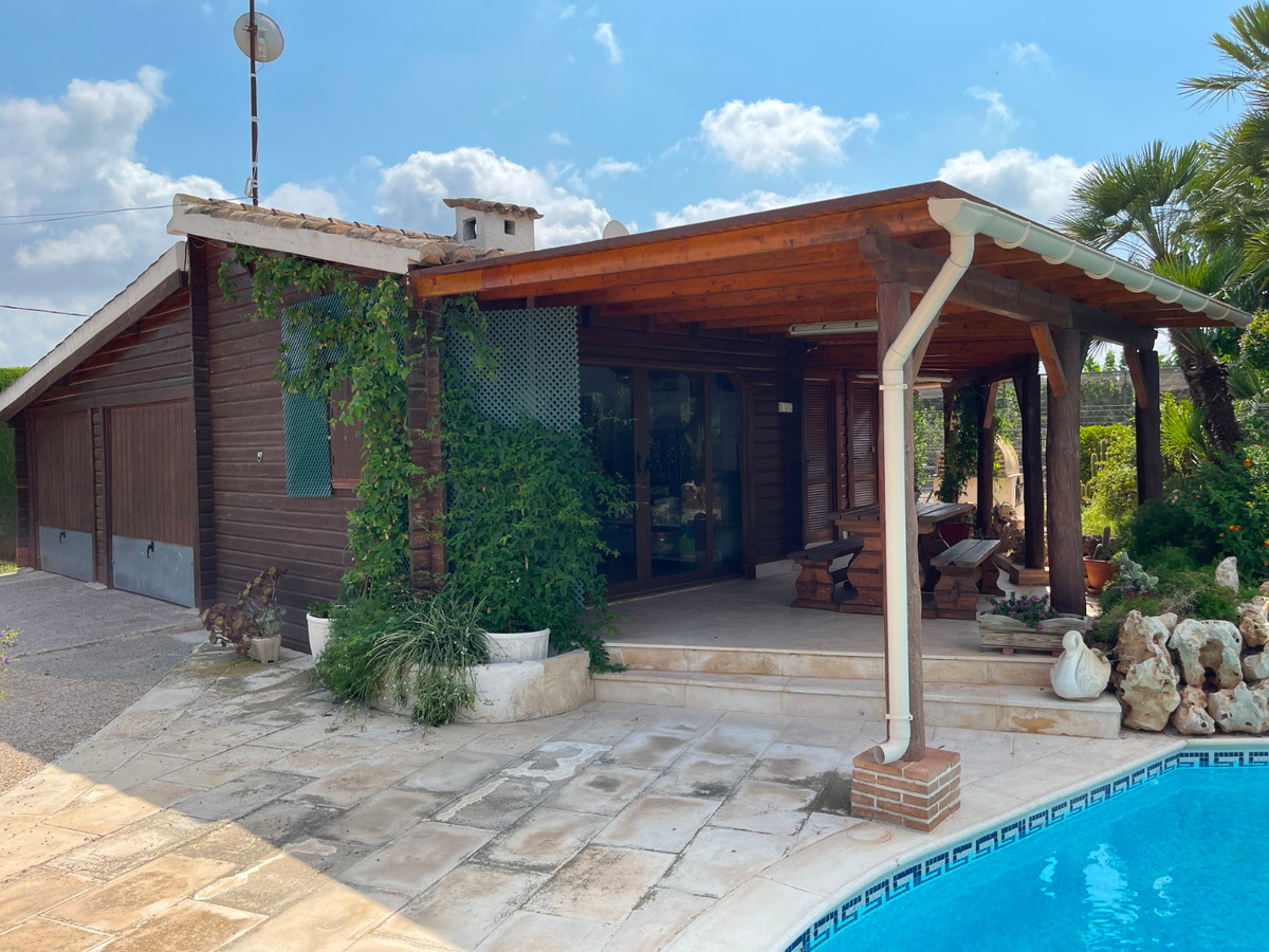 Se vende Villa - Chalet de 4 dormitorios en Costa Blanca, Alicante, España