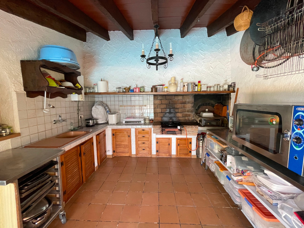 Se vende Villa - Chalet de 4 dormitorios en Costa Blanca, Alicante, España