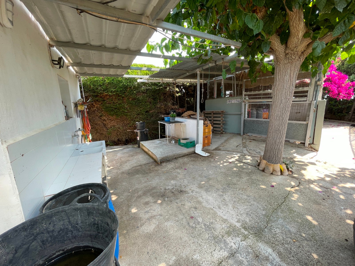 Se vende Villa - Chalet de 4 dormitorios en Costa Blanca, Alicante, España
