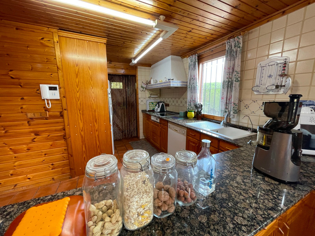 Se vende Villa - Chalet de 4 dormitorios en Costa Blanca, Alicante, España