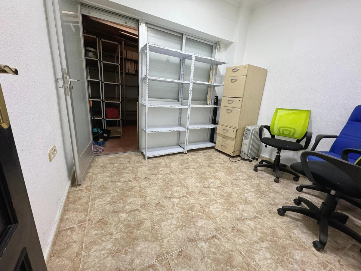 3 Bed Commercial unit for sale in Guardamar Del Segura Costa Blanca, Alicante, Spain