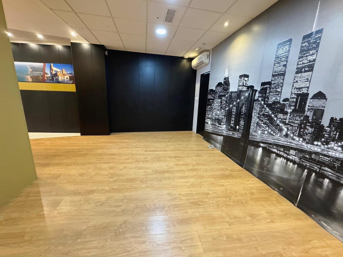 3 Bed Commercial unit for sale in Guardamar Del Segura Costa Blanca, Alicante, Spain