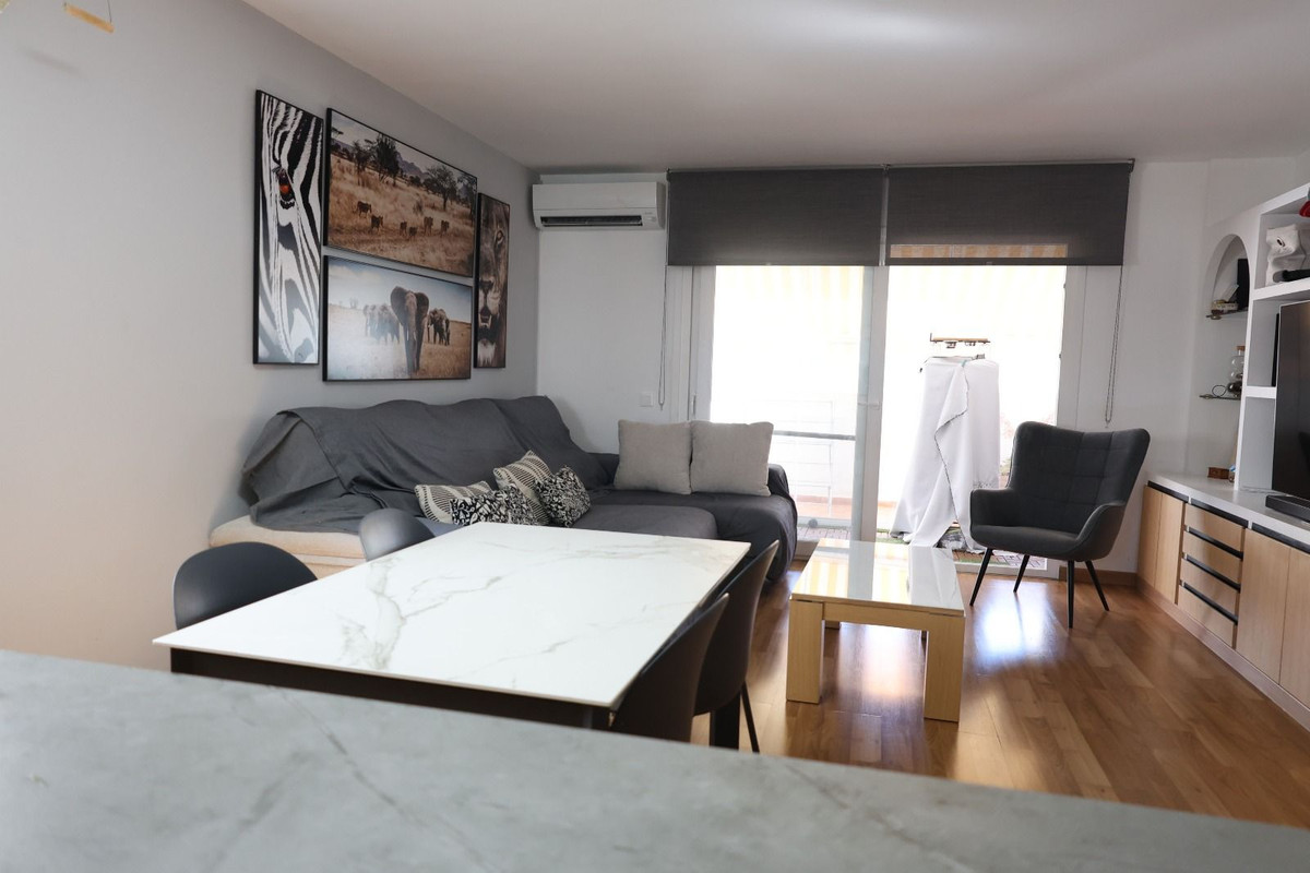 3 Bed Apartment for sale in Calahonda Costa Del Sol, Málaga, Spain