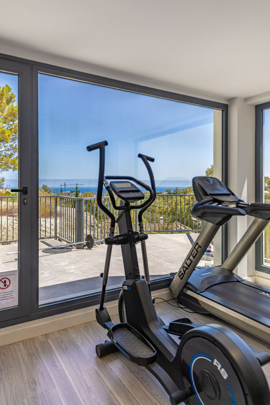 3 Bed Apartment for sale in La Quinta Costa Del Sol, Málaga, Spain