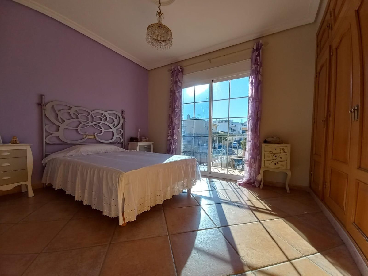 5 Bed Townhouse for sale in San Pedro De Alcántara Costa Del Sol, Málaga, Spain