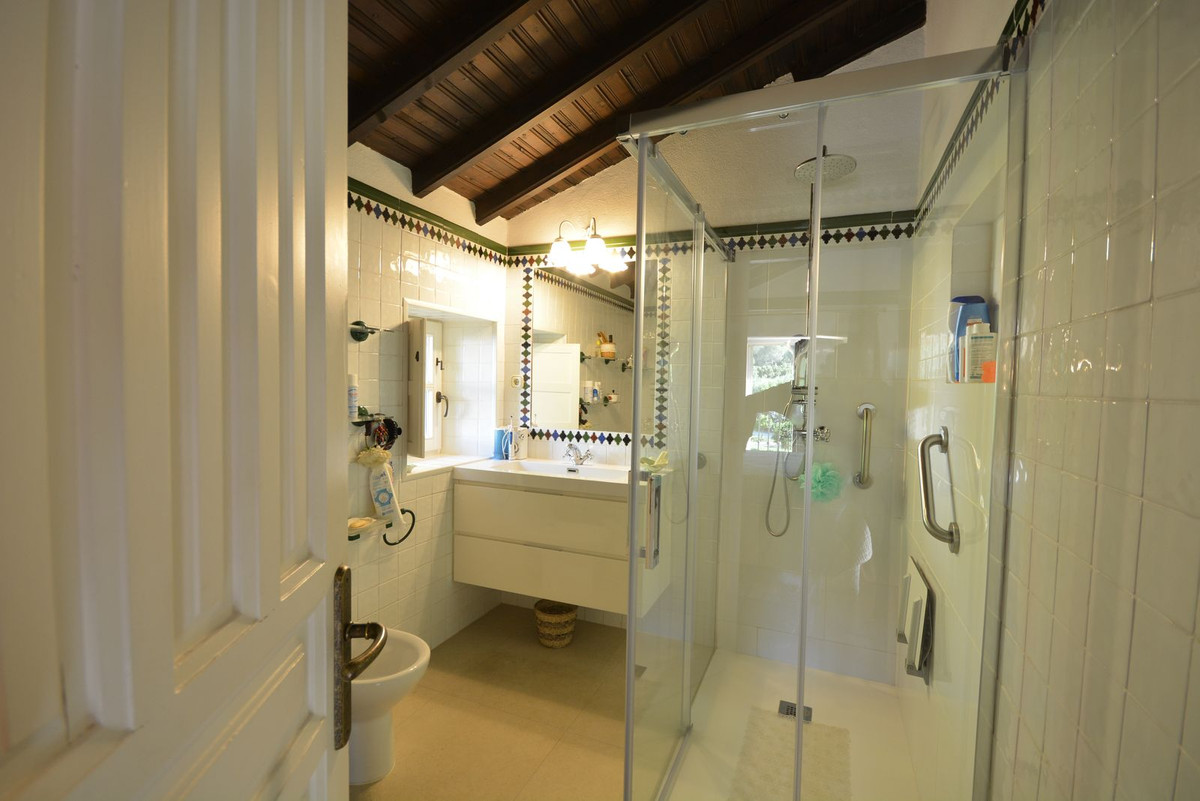 8 Bed Townhouse for sale in Gaucín Costa Del Sol, Málaga, Spain