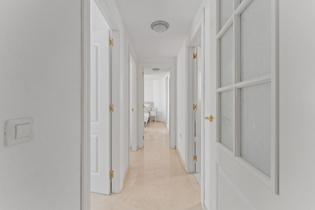 3 Bed Apartment for sale in Mijas Costa Del Sol, Málaga, Spain