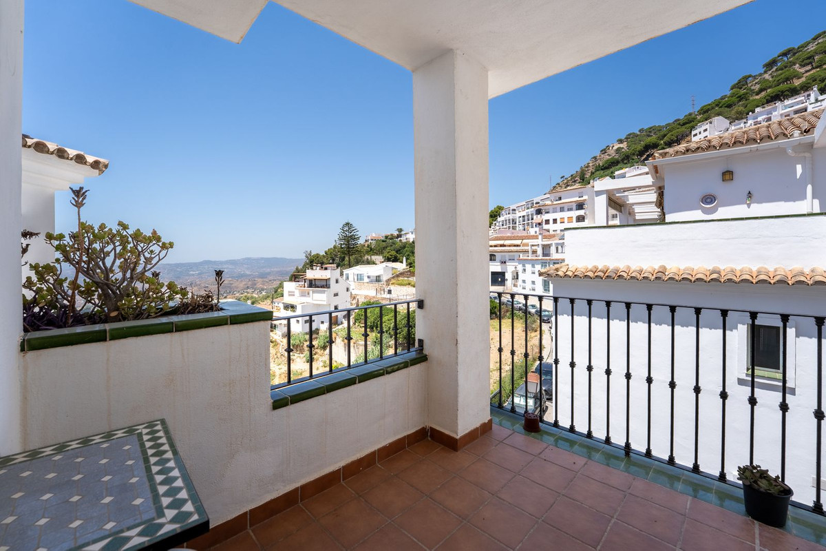 3 Bed Apartment for sale in Mijas Costa Del Sol, Málaga, Spain