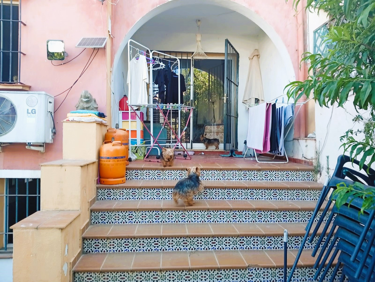 3 Bed Townhouse for sale in Estepona Costa Del Sol, Málaga, Spain