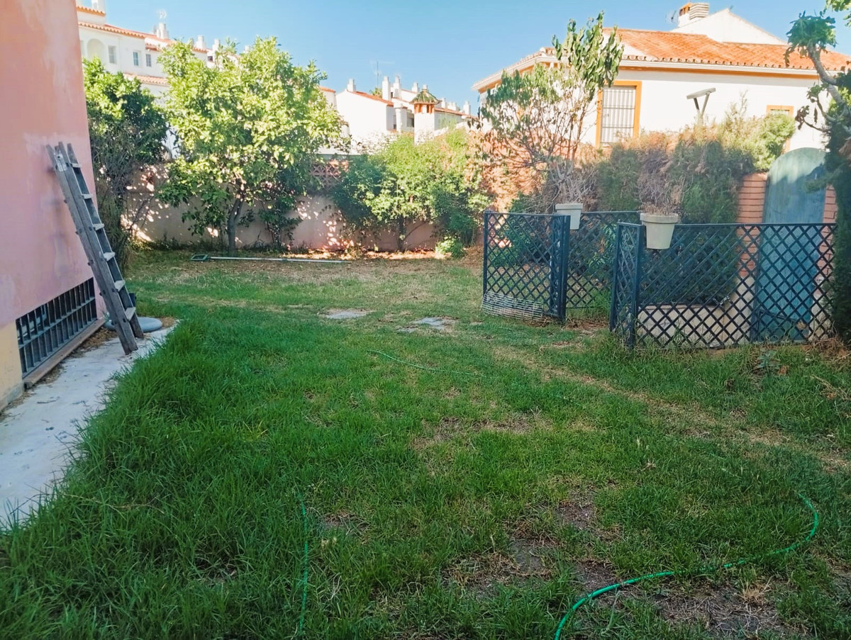 3 Bed Townhouse for sale in Estepona Costa Del Sol, Málaga, Spain