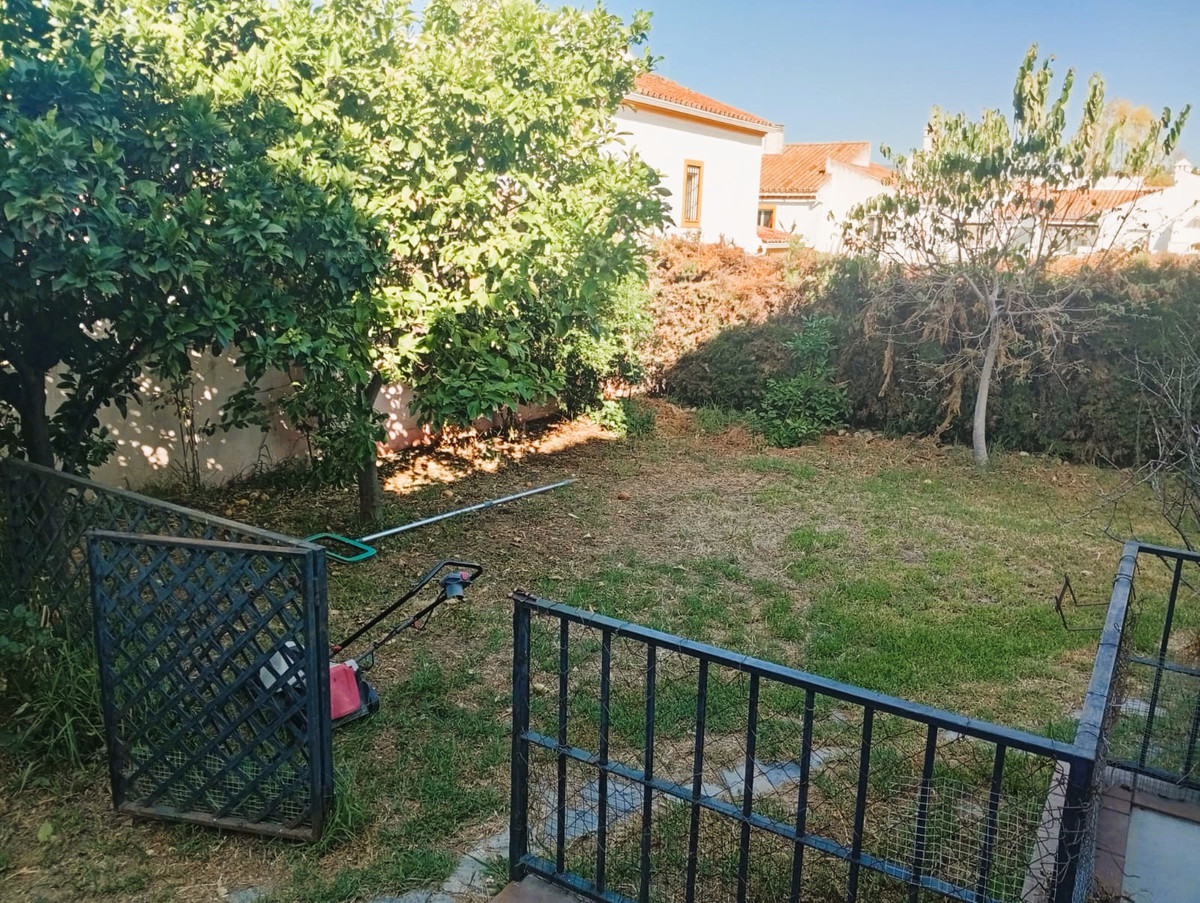 3 Bed Townhouse for sale in Estepona Costa Del Sol, Málaga, Spain