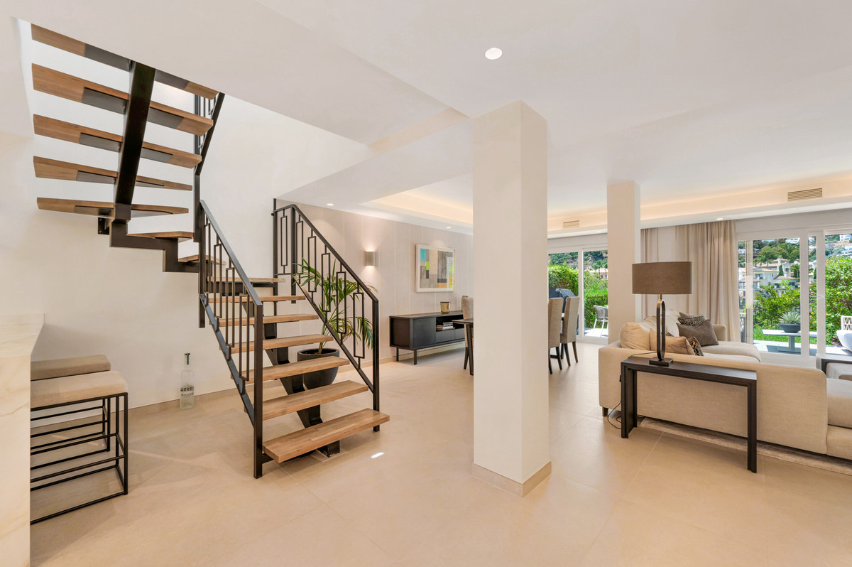 3 Bed Townhouse for sale in La Quinta Costa Del Sol, Málaga, Spain