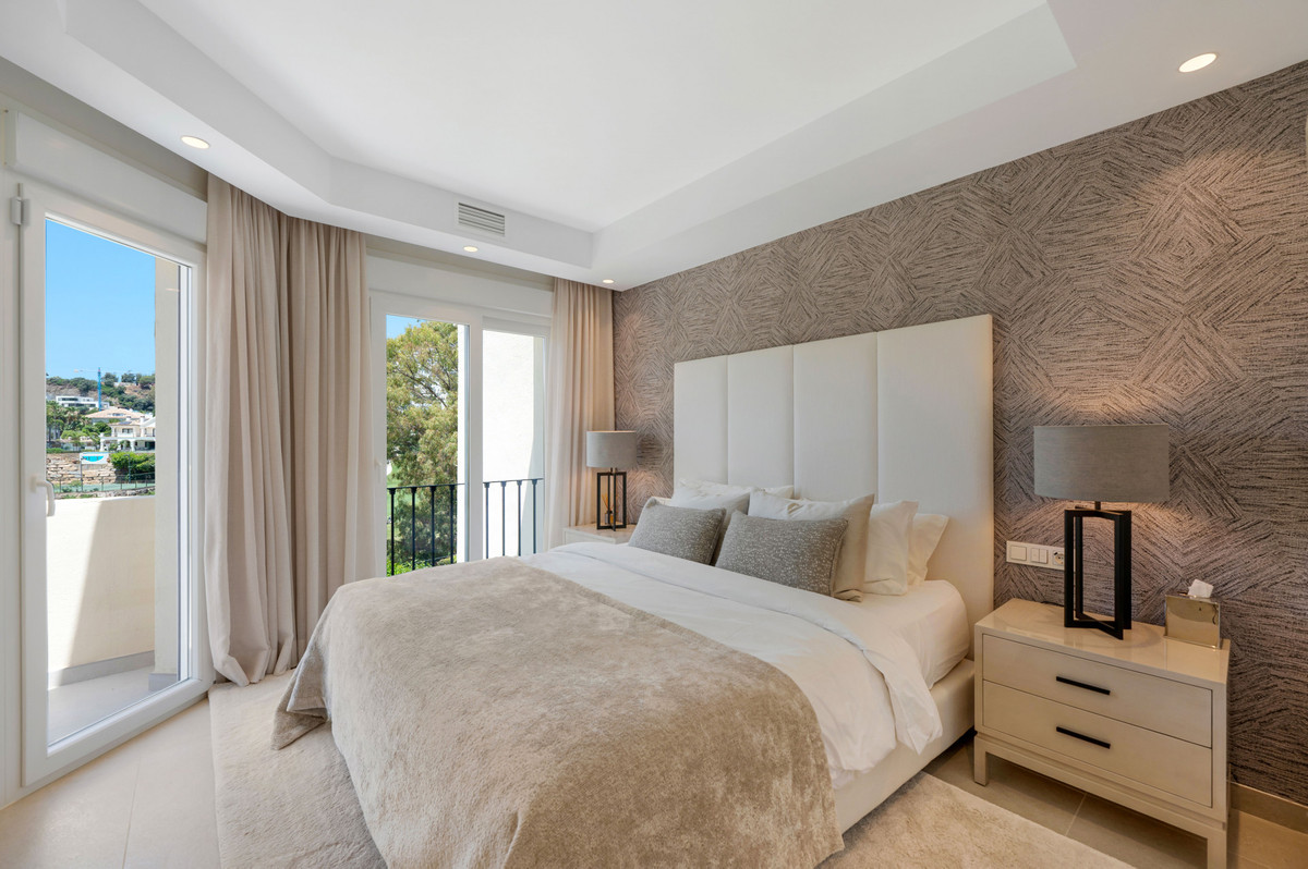 3 Bed Townhouse for sale in La Quinta Costa Del Sol, Málaga, Spain