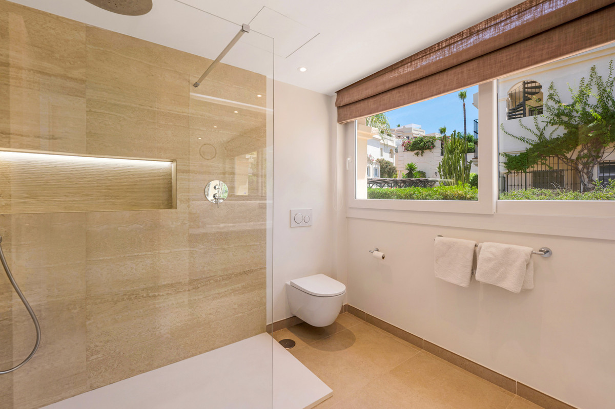 3 Bed Townhouse for sale in La Quinta Costa Del Sol, Málaga, Spain