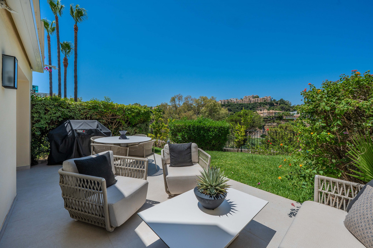 3 Bed Townhouse for sale in La Quinta Costa Del Sol, Málaga, Spain