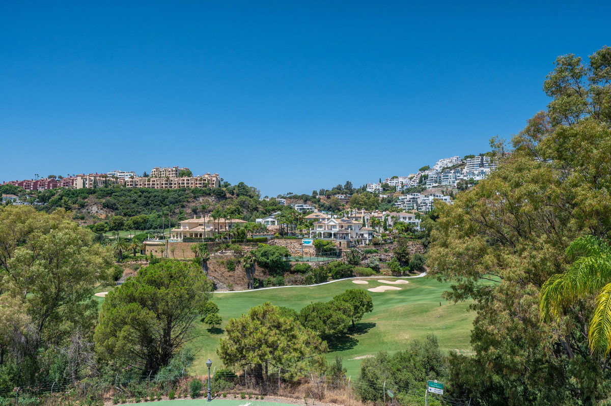 3 Bed Townhouse for sale in La Quinta Costa Del Sol, Málaga, Spain