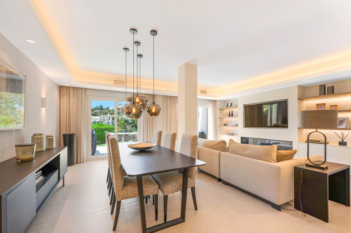 3 Bed Townhouse for sale in La Quinta Costa Del Sol, Málaga, Spain