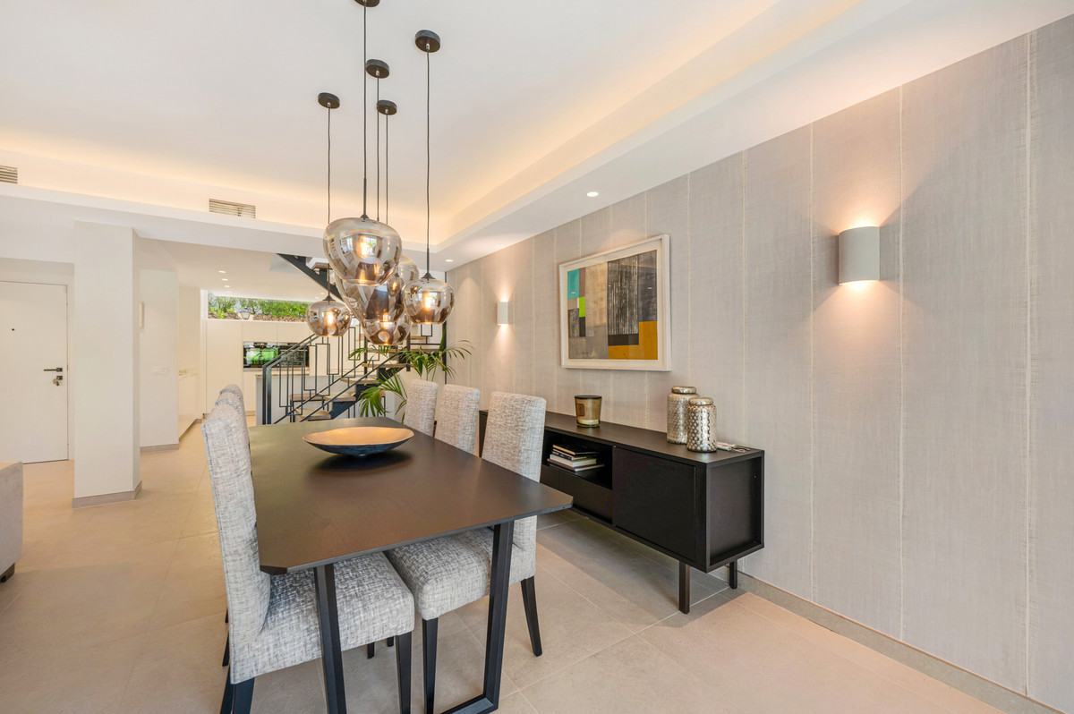 3 Bed Townhouse for sale in La Quinta Costa Del Sol, Málaga, Spain