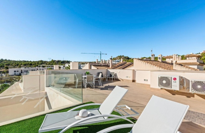 Se vende Villa - Chalet de 3 dormitorios en Costa Blanca, Alicante, España