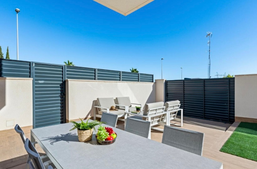 Se vende Villa - Chalet de 3 dormitorios en Costa Blanca, Alicante, España