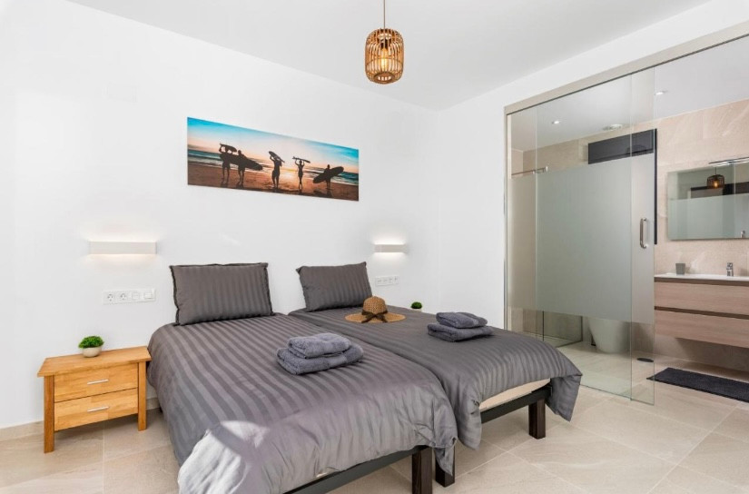 Se vende Villa - Chalet de 3 dormitorios en Costa Blanca, Alicante, España